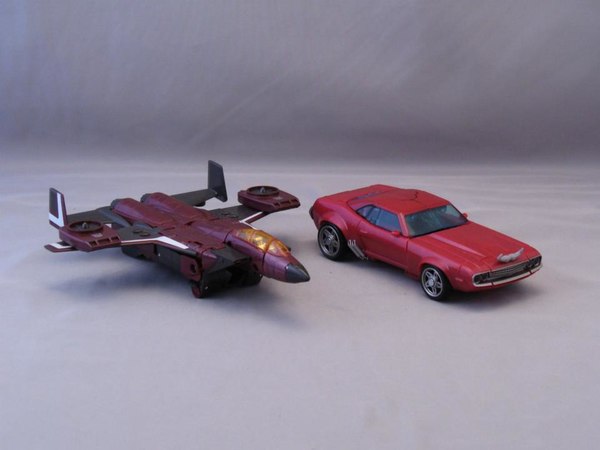 Transformers Generations GDO Cliffjumper Video Review  Images  (20 of 25)